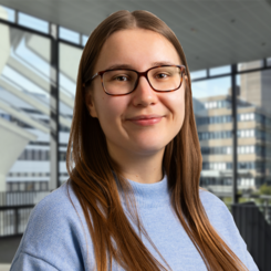 Frau  Jacqueline Zielke
